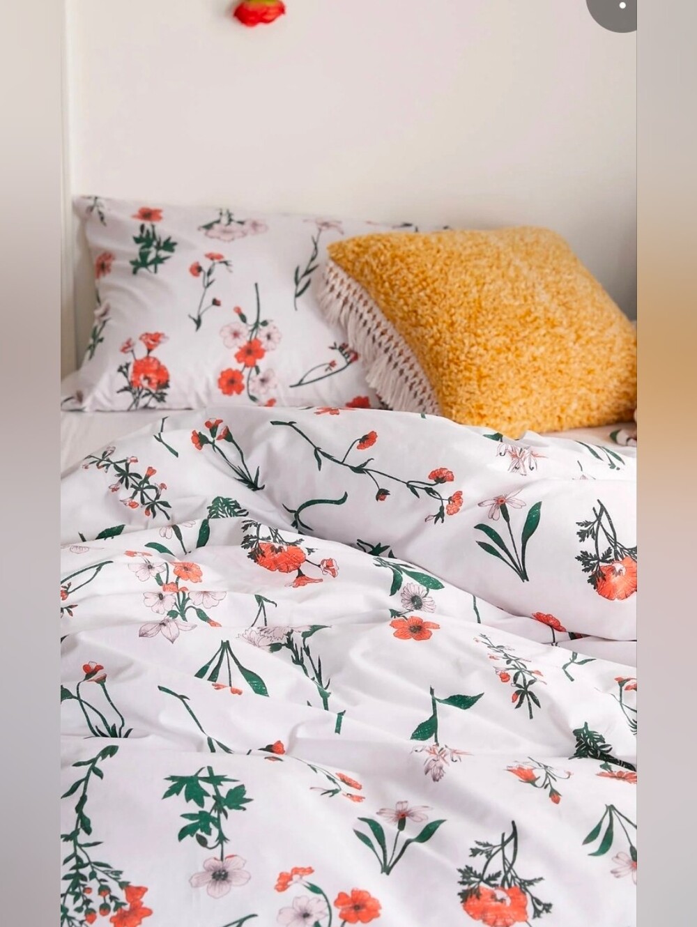 Urban Outfitters Georgina Stems Duvet Set- TWIN SIZE